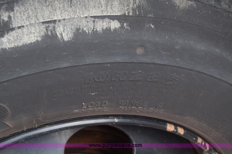 image for item L2548 1990 Blue Bird TC2000 school bus