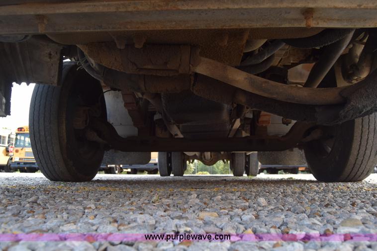 image for item L2548 1990 Blue Bird TC2000 school bus