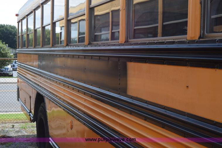 image for item L2549 1990 Blue Bird TC2000 school bus