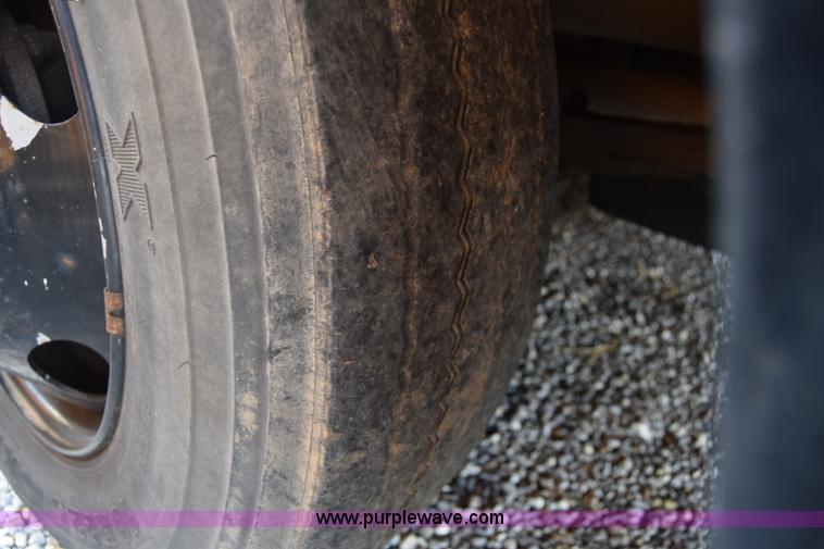 image for item L2549 1990 Blue Bird TC2000 school bus