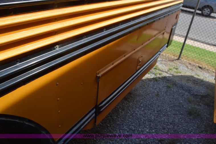 image for item L2549 1990 Blue Bird TC2000 school bus