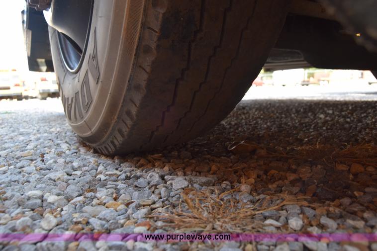 image for item L2549 1990 Blue Bird TC2000 school bus