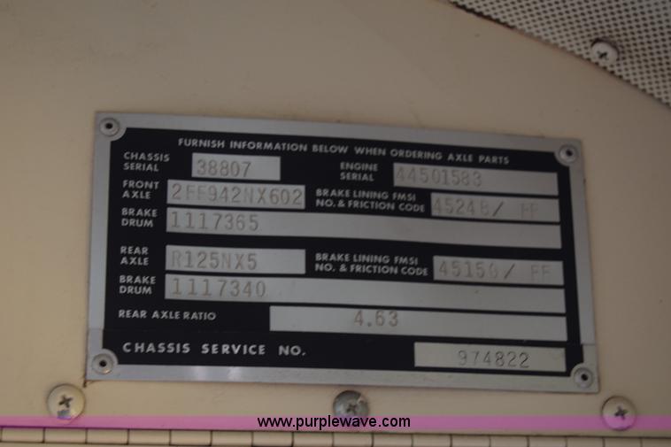 image for item L2550 1990 Blue Bird All American school bus