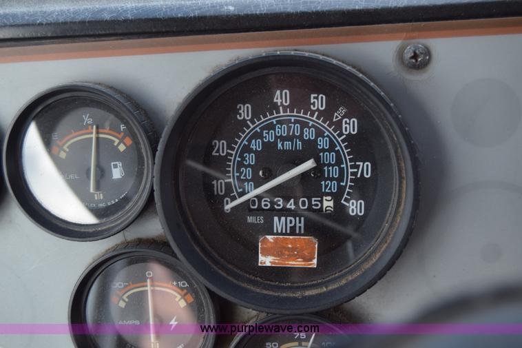 image for item L2551 1991 Blue Bird All American school bus