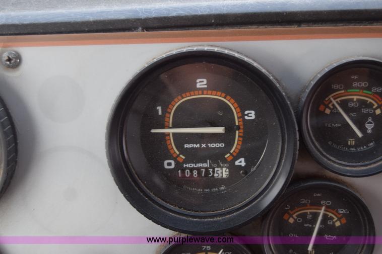 image for item L2551 1991 Blue Bird All American school bus