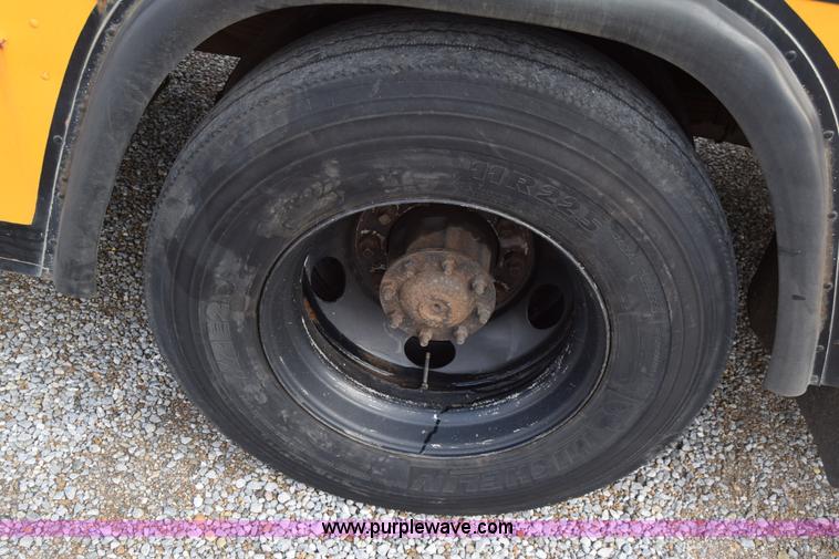 image for item L2551 1991 Blue Bird All American school bus