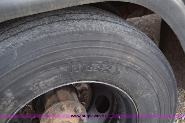 image for item L2551 1991 Blue Bird All American school bus