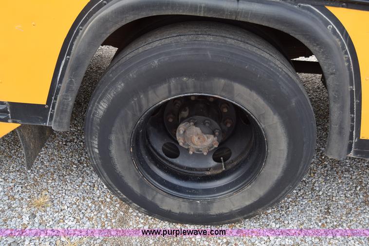 image for item L2551 1991 Blue Bird All American school bus