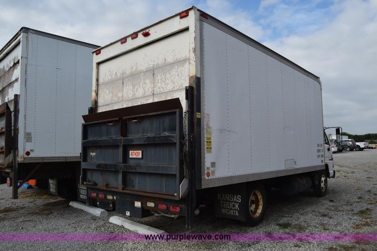 image for item L2552 1989 GMC W4 box truck