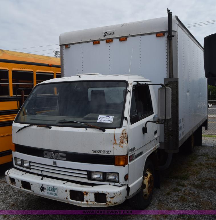 image for item L2552 1989 GMC W4 box truck