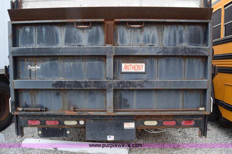image for item L2552 1989 GMC W4 box truck