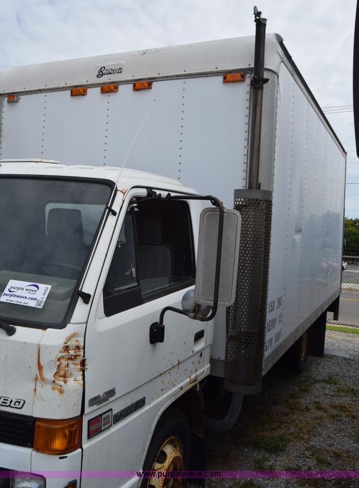 image for item L2552 1989 GMC W4 box truck