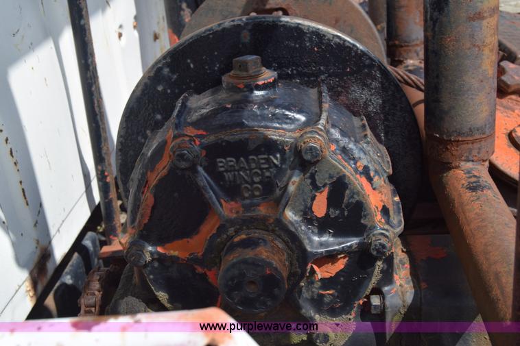 image for item L2554 1978 Ford 7000 flatbed truck