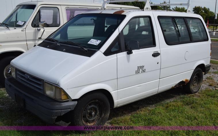 image for item L2556 1996 Ford Aerostar van