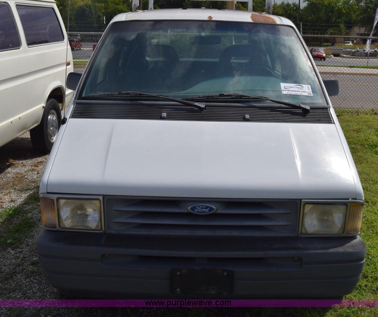 image for item L2556 1996 Ford Aerostar van