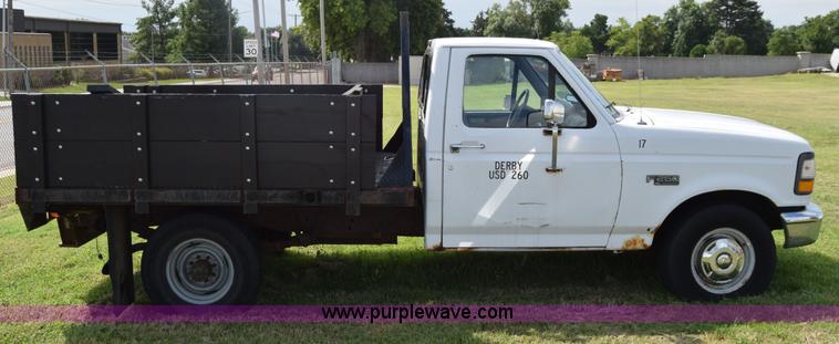 image for item L2558 1994 Ford F250 HD flatbed pickup truck