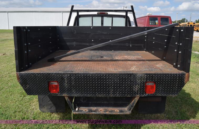 image for item L2558 1994 Ford F250 HD flatbed pickup truck