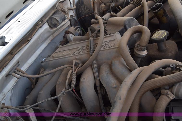 image for item L2558 1994 Ford F250 HD flatbed pickup truck