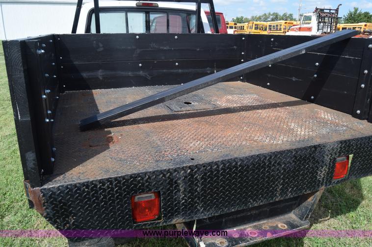 image for item L2558 1994 Ford F250 HD flatbed pickup truck