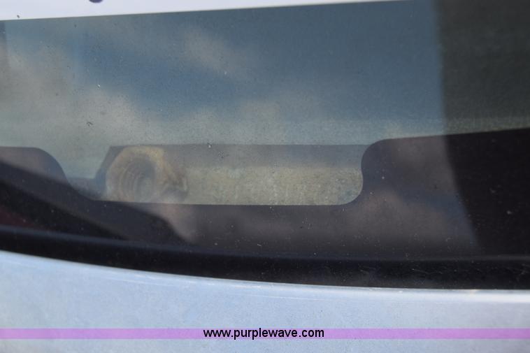 image for item L2558 1994 Ford F250 HD flatbed pickup truck