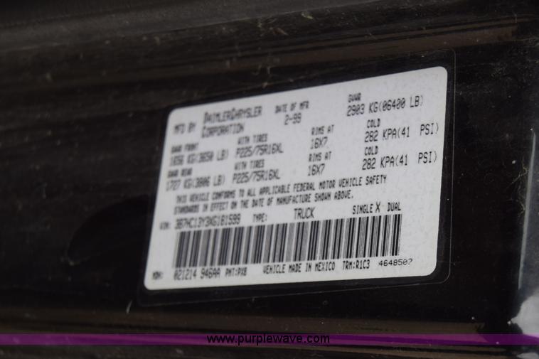 image for item L2573 1999 Dodge Ram 1500 Quad Cab pickup truck