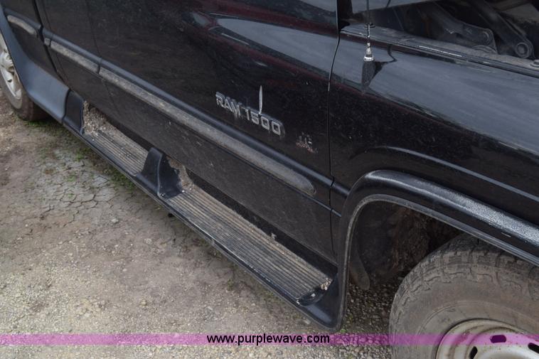 image for item L2573 1999 Dodge Ram 1500 Quad Cab pickup truck