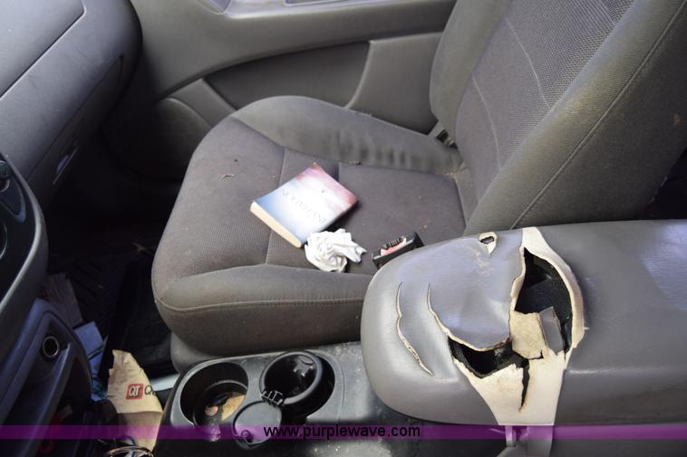 image for item L2578 2001 Ford Escape SUV