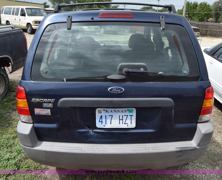 image for item L2580 2002 Ford Escape SUV