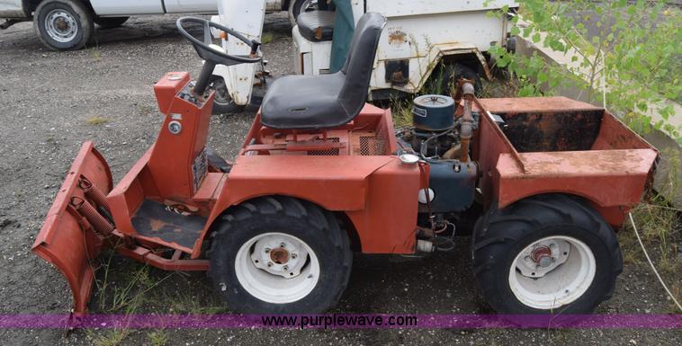 image for item L2594 Hesston GMT200 Front Runner lawn tractor