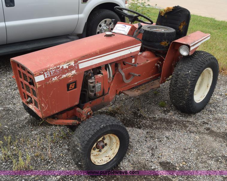 Hesston garden tractor in Hesston, KS Item L2597 sold Purple Wave