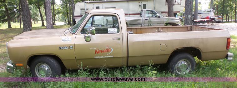 image for item L3518 1990 Dodge D150 pickup truck