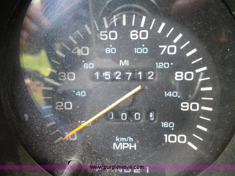 image for item L3518 1990 Dodge D150 pickup truck