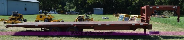 image for item L3861 1985 Gold Nugget 400-28 rollback trailer