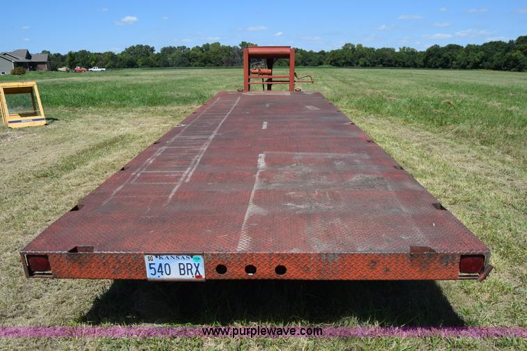 image for item L3861 1985 Gold Nugget 400-28 rollback trailer