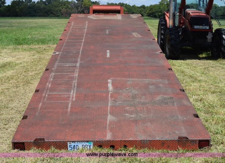 image for item L3861 1985 Gold Nugget 400-28 rollback trailer