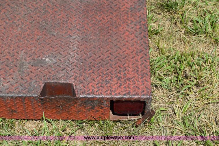 image for item L3861 1985 Gold Nugget 400-28 rollback trailer