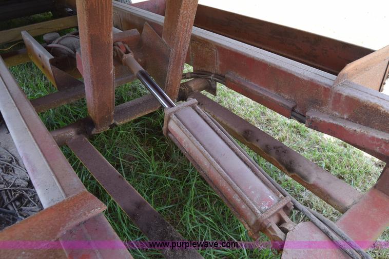 image for item L3861 1985 Gold Nugget 400-28 rollback trailer