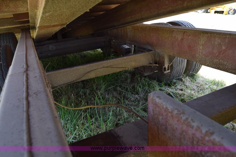 image for item L3861 1985 Gold Nugget 400-28 rollback trailer