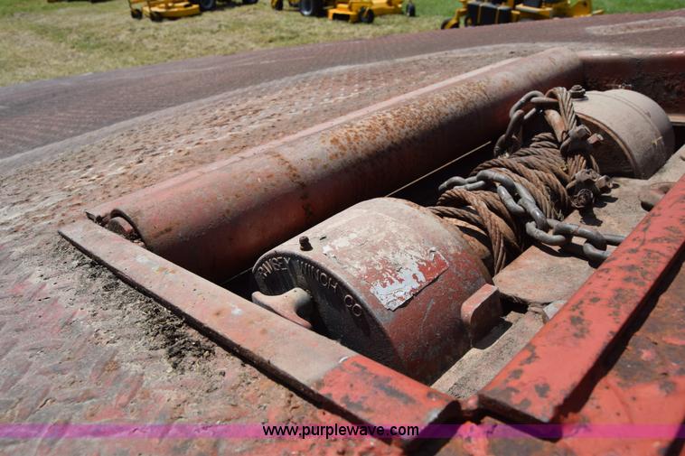 image for item L3861 1985 Gold Nugget 400-28 rollback trailer