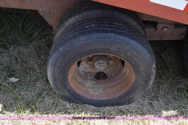 image for item L3861 1985 Gold Nugget 400-28 rollback trailer