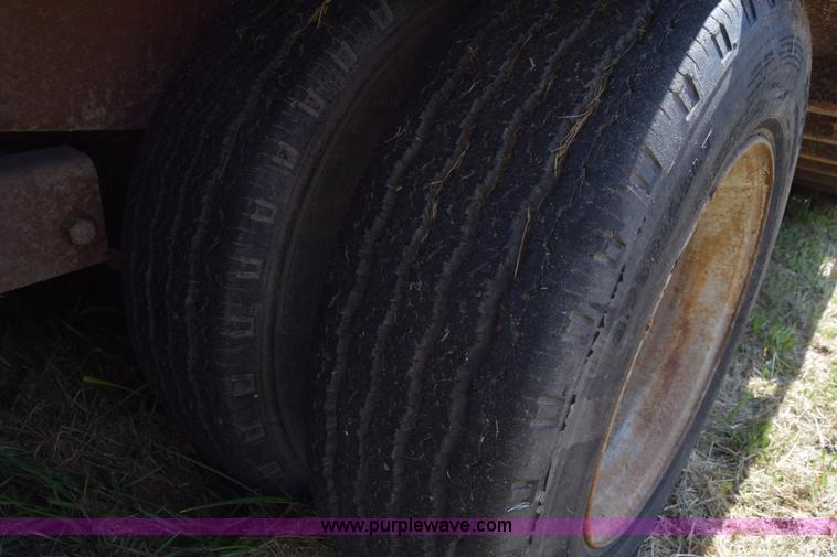 image for item L3861 1985 Gold Nugget 400-28 rollback trailer