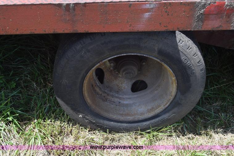 image for item L3861 1985 Gold Nugget 400-28 rollback trailer