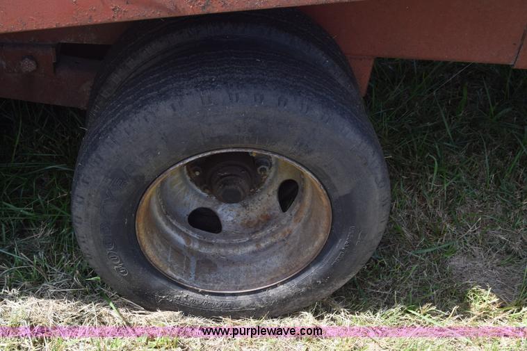 image for item L3861 1985 Gold Nugget 400-28 rollback trailer