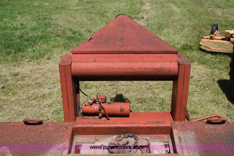 image for item L3861 1985 Gold Nugget 400-28 rollback trailer