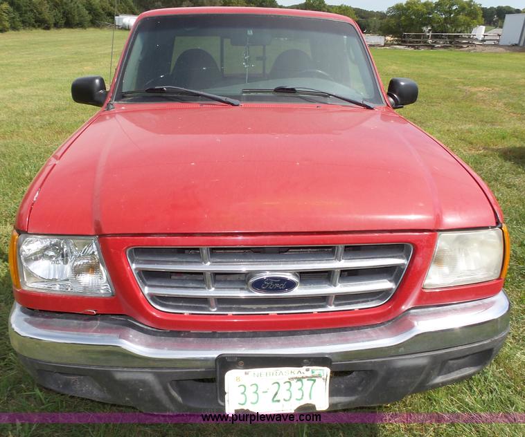 image for item L4033 2003 Ford Ranger XLT SuperCab pickup truck