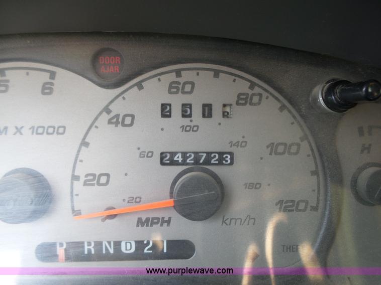 image for item L4033 2003 Ford Ranger XLT SuperCab pickup truck