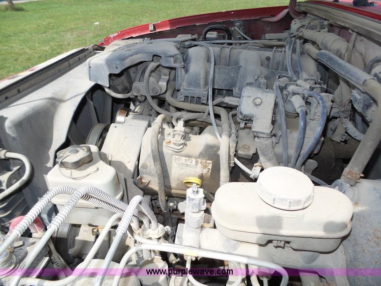 image for item L4033 2003 Ford Ranger XLT SuperCab pickup truck