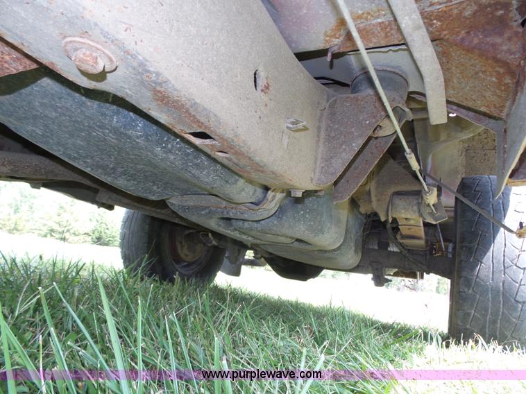 image for item L4033 2003 Ford Ranger XLT SuperCab pickup truck