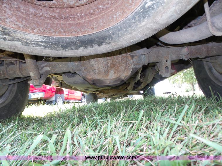 image for item L4033 2003 Ford Ranger XLT SuperCab pickup truck