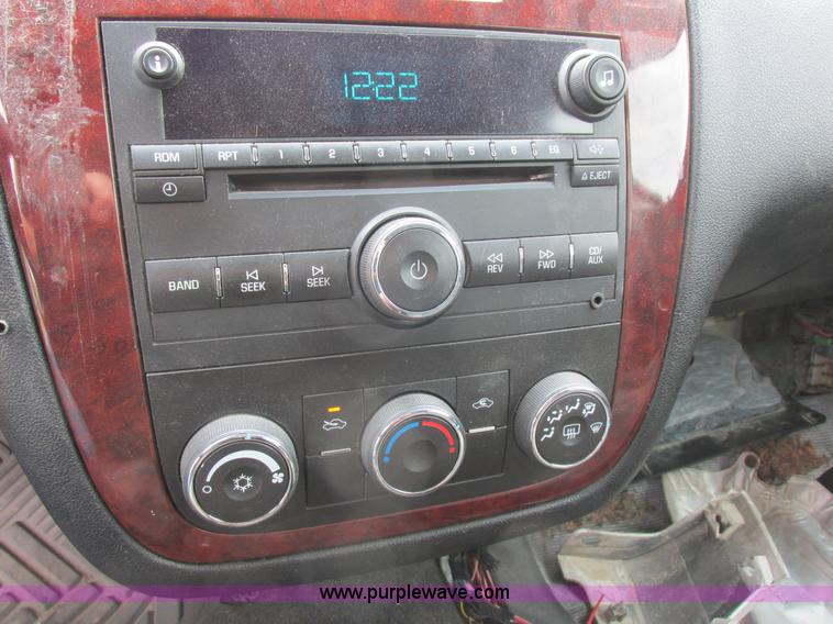 image for item L4036 2006 Chevrolet Impala Police